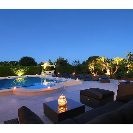 Dom wakacyjny Crever *